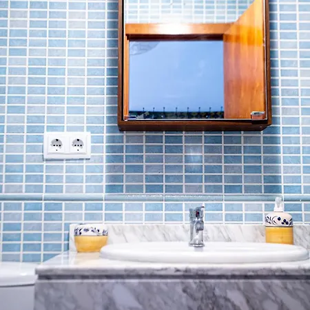 Iris * Sierra Nevada